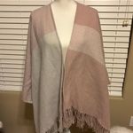 SOIA & KYO Pink & Cream Fringe Shaw Poncho One Size Photo 1