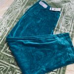 Alfred Dunner Petite Alfred Dunner Women's Bright Idea Proportioned Velour Pants  Photo 3