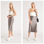 Frame  Cream V-Neck 100% Silk Camisole Size Small  Minimalist Classic Photo 1