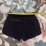 Athleta mod Trekkie short size 10 Photo 3