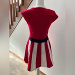 New York Laundry Holiday Classics ladies Santa knit swing dress. Size: S. Photo 2