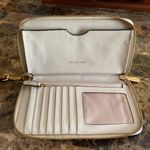 Michael Kors Wallet Photo 5