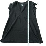 Torrid  women’s black vneck short sleeve top size 00 EUC Photo 2