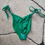 ASOS DESIGN V-front tie side bikini bottoms in emerald green Photo 2