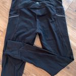 Athleta  Relay Capri 2.0 Workout Athlete Training Zip Back Side Pockets Womens S Photo 4