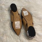 Halogen  Flats leather upper size 8.5 excellent condition black & tan color Photo 8
