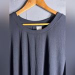 Athleta NWT Gray Short Sleeve With Ease T-Shirt - Size XL Hi Low Photo 2