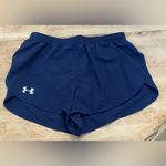 Under Armour Women’s Sz L Navy Kick Split Athletic Shorts Photo 2