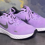 Nike  Revolution 5 Women’s Lilac Running Shoes Size 8 Photo 0