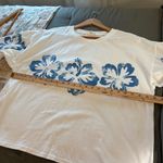 Easel Hibiscus Cotton Oversized Boxy Cropped Tee. Size Small. White Size M Photo 6