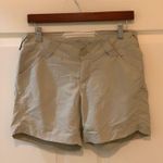 Columbia Performance Fishing Gear Women's Tan Shorts. Size Photo 1