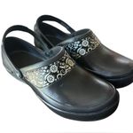 Crocs Women's Mercy 10876 Slingback Slip On Casual Floral Black Clogs Size US 11 Photo 2