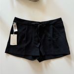 Aritzia  Wilfred Exergue Short in Black, size 6 Photo 2