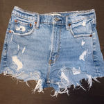 Abercrombie & Fitch  mom rise shorts  Photo 0