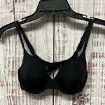 Amazon Essentials Women's Classic T Photo 6