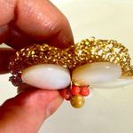 Vintage Mother of Pearl & Gold Tone Wire Flower Pin White Photo 2