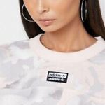 Adidas Camo Crop Crewneck Sweatshirt small pink white gray Photo 7