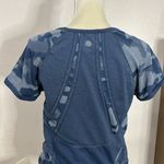 Athleta  • Camo fastest track tee shirt scrunched short sleeve XL 349662 Photo 4