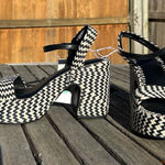 Universal Threads Women's Madeline Woven Platform Sandal universal thread size 8.5 whimsy summer Photo 0