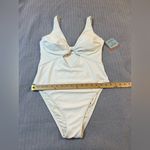 Shade & Shore  Soft Cream High Leg‎ Swimsuit Size Large Photo 5