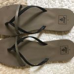 REEF Sandals Photo 0