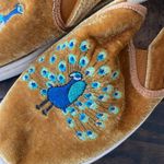 Soludos  Velvet Women's Size 7 Gold Loafer Sneaker Peacock Embroidered Slip On Photo 1