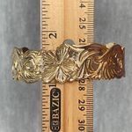 Gold Tone Hawaiian Flower Floral Bangle Bracelet Women's Tropical Feminine Photo 2