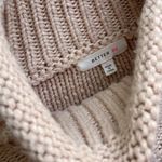 Better Be vintage beige turtle neck sweater Photo 2