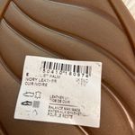 Clarks  Collection Shoes size 8 Ivory Leather so soft heel 1” so beautiful shoes Photo 6