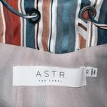 ASTR  THE LABEL Multi Color‎ Shift Dress Slits Tie Back EUC  Size XS Photo 9