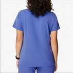 FIGS • casma three pocket scrub top in denim blue sz M Photo 2