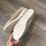 White Mountain New  Oxfords Gold Shimmer Lace Up Shoes Size 7.5 Photo 3