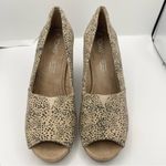 Toms  Michelle slip-on wedges peep toe sandals cheetah print womens Size 7W Photo 1
