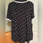 DKNY Black and White Relaxed Boxy Tee with Lips design size Small NWT Photo 1