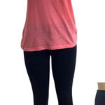 ChancesR Black leggings, Old Navy T Photo 0