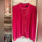 Torrid boho chic hot pink Chiffon Clip Dot Ruffle Neck Tie Front Top NWT 00 / 10 Photo 1