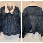 Good American Boyfriend Denim Jacket (4/5) Photo 3