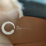 Journee Collection  Womens Chelsea Ankle Boots Size 9 White Chunky Lug Sole Photo 8