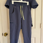 FIGS  scrub set Photo 0