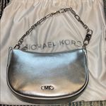 Michael Kors Kendall Small Bracelet Pouchette Silver Photo 0