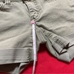 Mudd  Green FLX Stretch Cuffed Shorts - Juniors 0 - EUC Photo 4