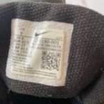 Nike  Black and Gray Sneakers Photo 4