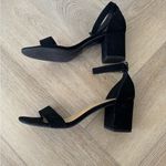 City Classified Women’s Size 10 Black Suede Strappy Heeled Sandals Photo 3