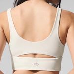 Alo Yoga  Slit Bra Photo 0