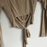 Windsor tan brown long sleeve crop top Photo 3
