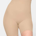 SKIMS  Seamless Sculpt Mid Thigh Short Sz S/M NWOT Photo 0