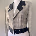 Vintage ‘90s Dawn Joy Greige & Black Gold Studded Cropped Lightweight Blazer Gray Size 6 Photo 4