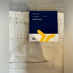 Old Navy NWT Women’s High-Waisted StretchTech Shorts Size XL Photo 4