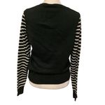 Banana Republic  Black and White Bow Sweater. Excellent Condition. WORN ONCE Photo 2