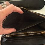 Tory Burch  black wallet used condition Photo 5